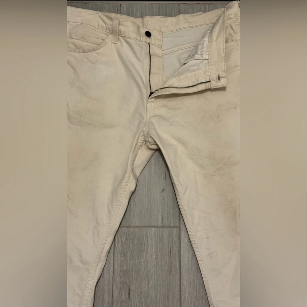 Levis relaxed fit